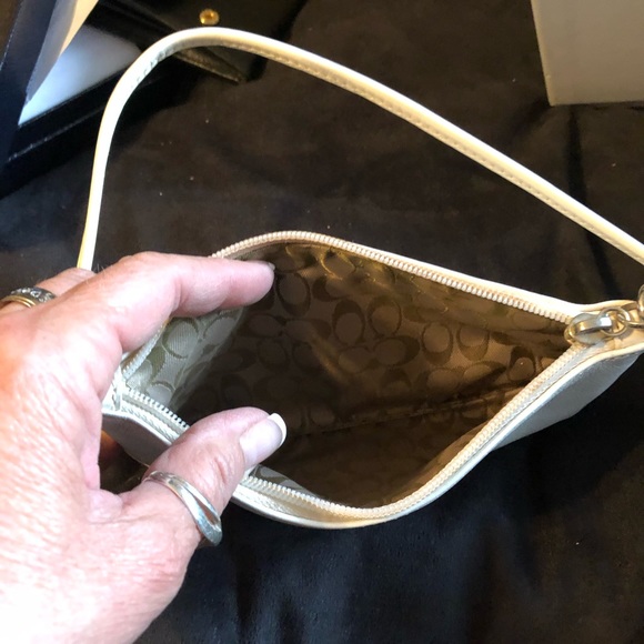 Coach white wristlet - Picture 3 of 3